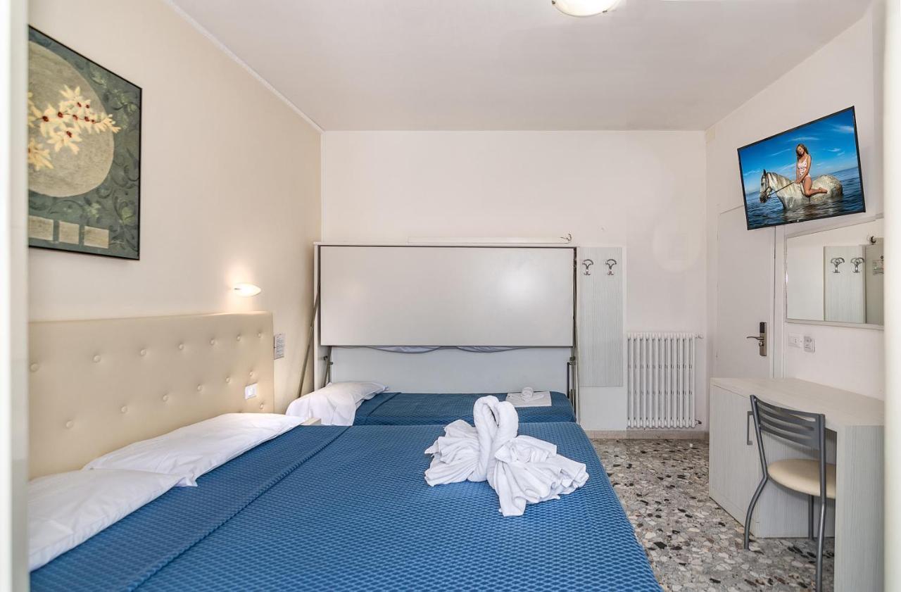 Hotel Caribe Viareggio Extérieur photo