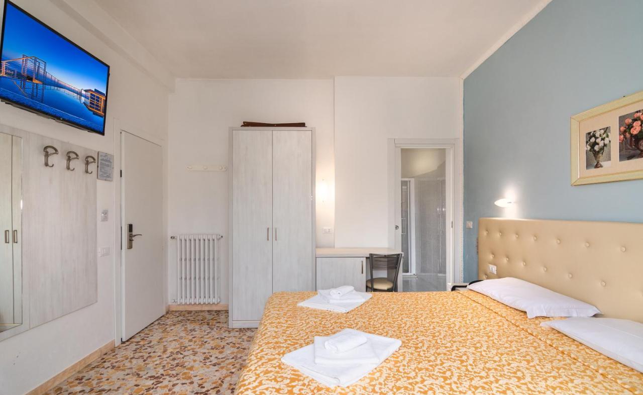 Hotel Caribe Viareggio Extérieur photo