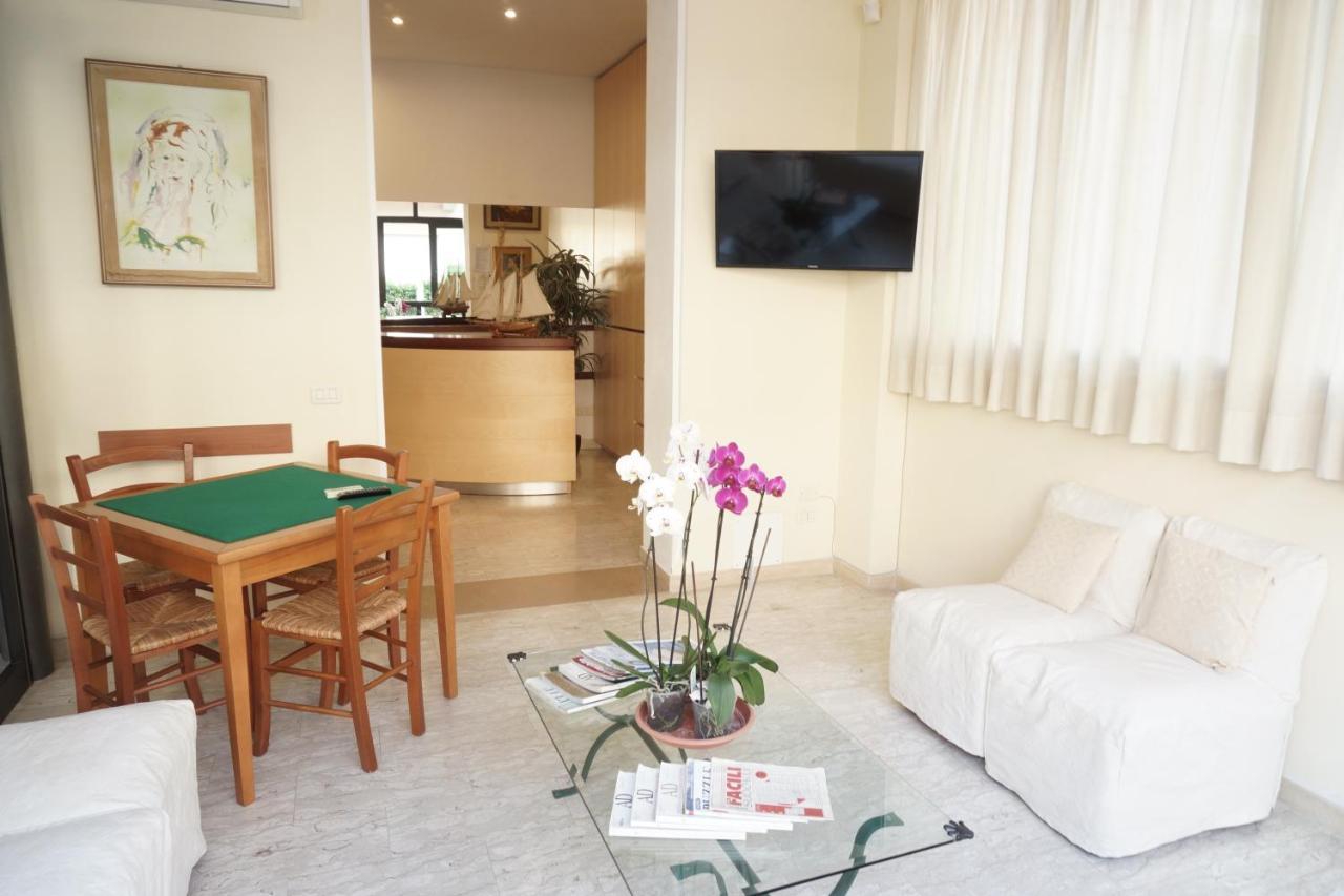 Hotel Caribe Viareggio Extérieur photo